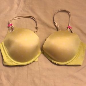 Victoria’s Secret 36D bra